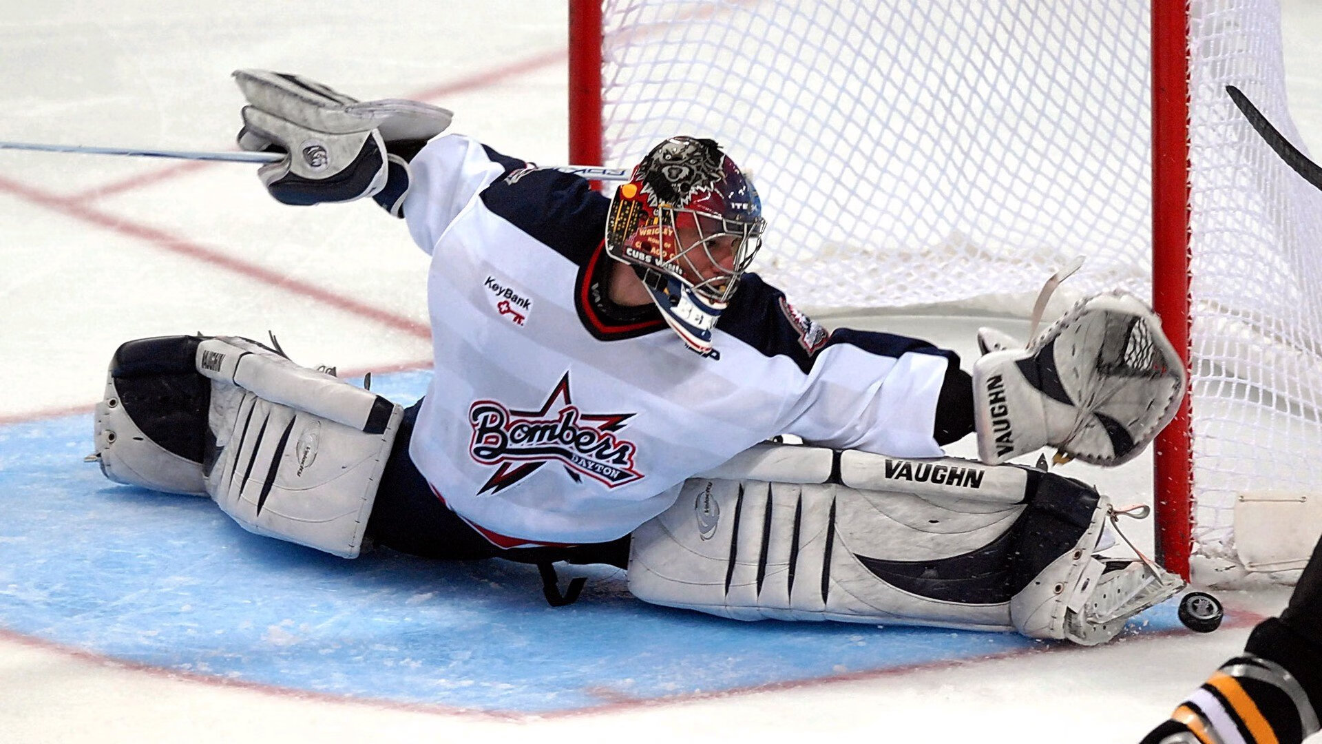 九游jiuyou-乔·波尔曼强悍的突破能力，为袋鼠队在攻防两端提供支持，乔什·鲍曼